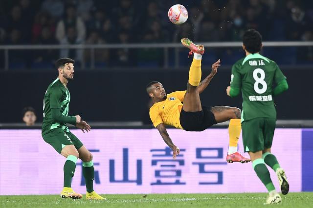 升班马变身需加速磨合 新深足离黑马还有一段距离